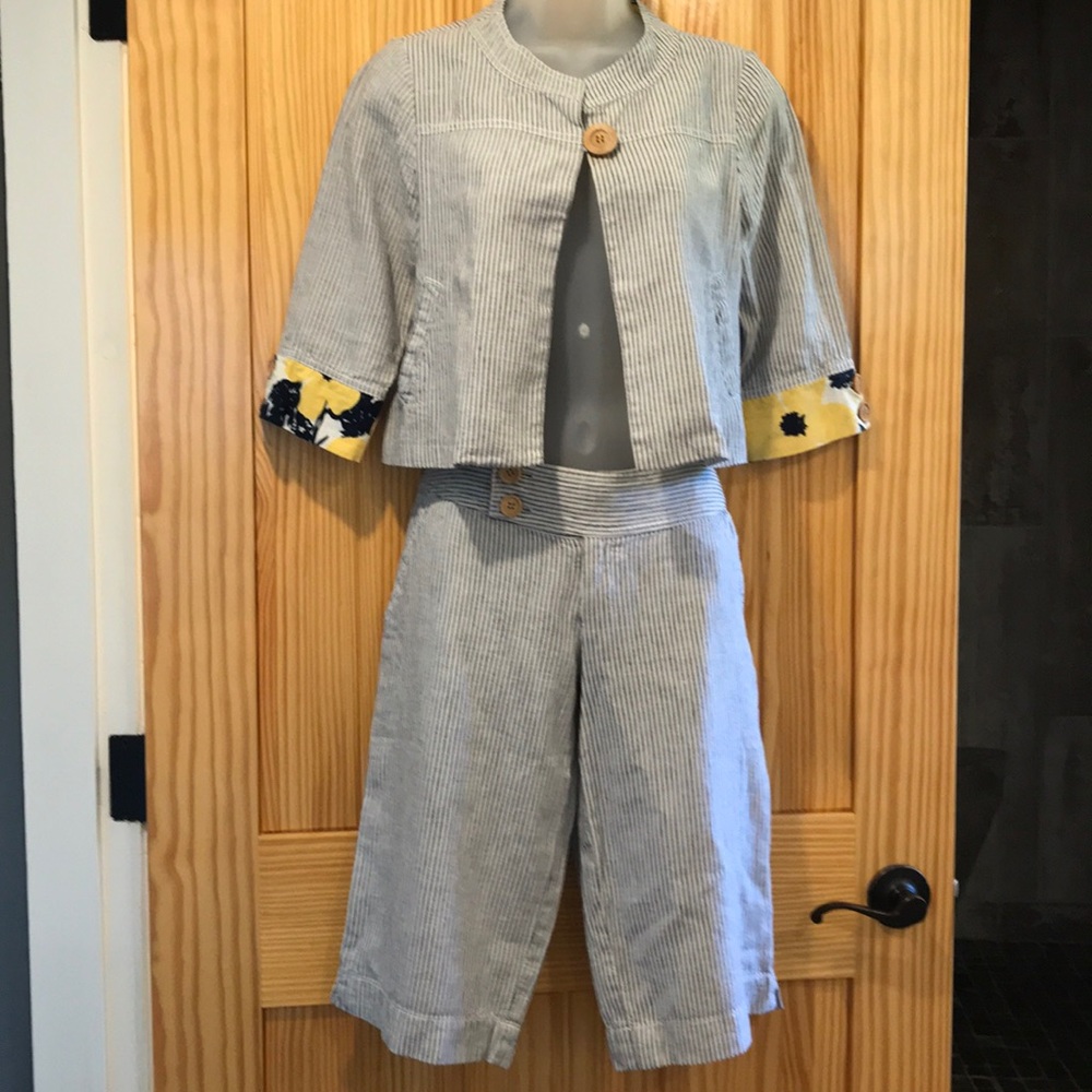 Sugarlips Capris & Jacket Set